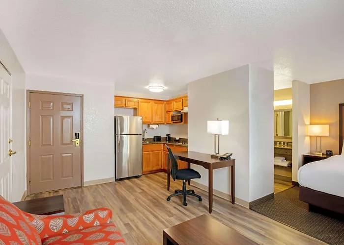 La Quinta By Wyndham Las Vegas Redrock/Summerlin